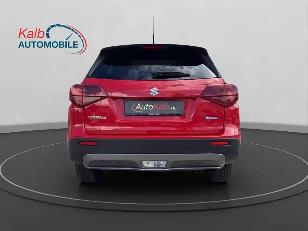 Neu Suzuki Vitara Comfort+ 110 PS (80 kW) 2025 Bright red/cosmic black pearl SUV