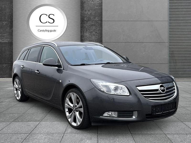 Grau Gebraucht 2010 Opel Insignia Kombi | 3.499 € (Guter Preis) - Bild 1/4