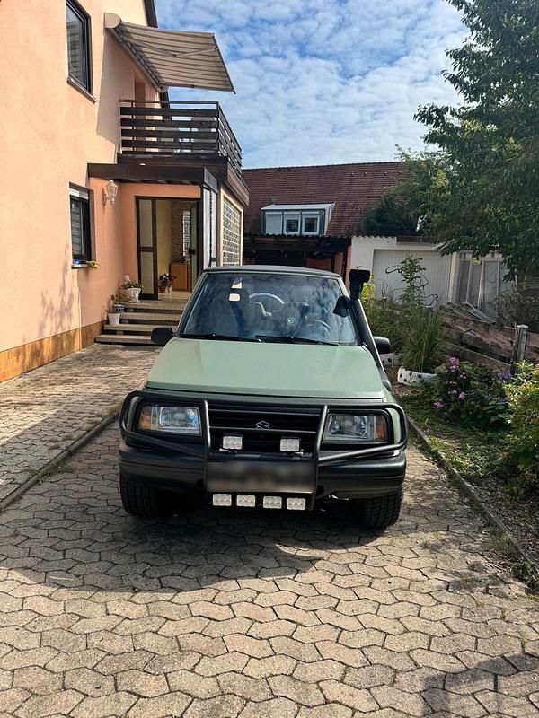 Grün Gebraucht 1997 Suzuki Vitara SUV | 10.000 € (Teuer) - Bild 1/4