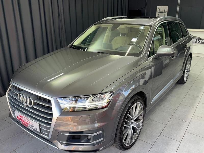 Grau Gebraucht 2019 Audi Q7 Sport SUV | 30.999 € (Superpreis) - Bild 1/4