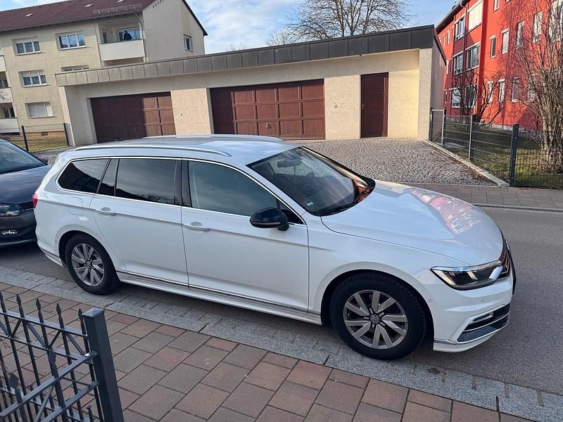 Gebraucht VW Passat R-line 190 PS (139 kW) 2016 Weiß Kombi