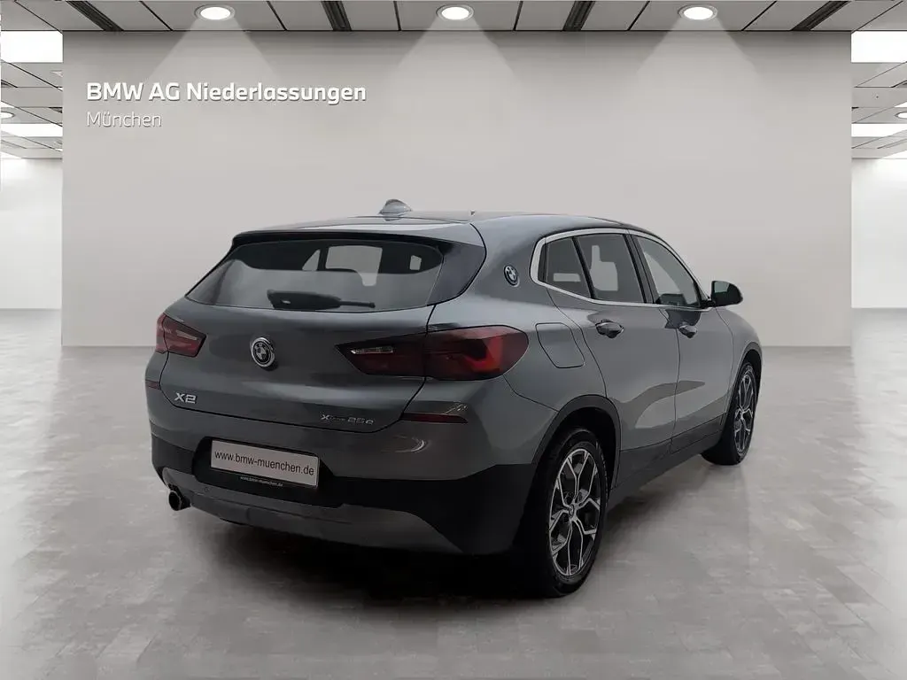 Gebraucht BMW X2 Sport Line 125 PS (91 kW) 2023 Grau SUV