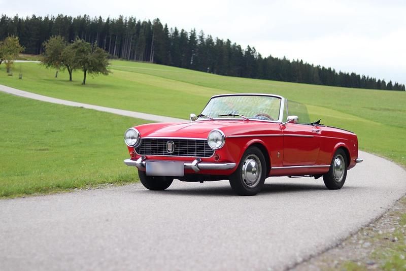 Gebraucht Fiat 1500 75 PS (55 kW) 1967 Rot Cabrio