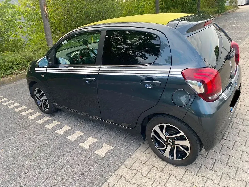 Gebraucht Peugeot 108 Allure 72 PS (52 kW) 2018 Grau Limousine