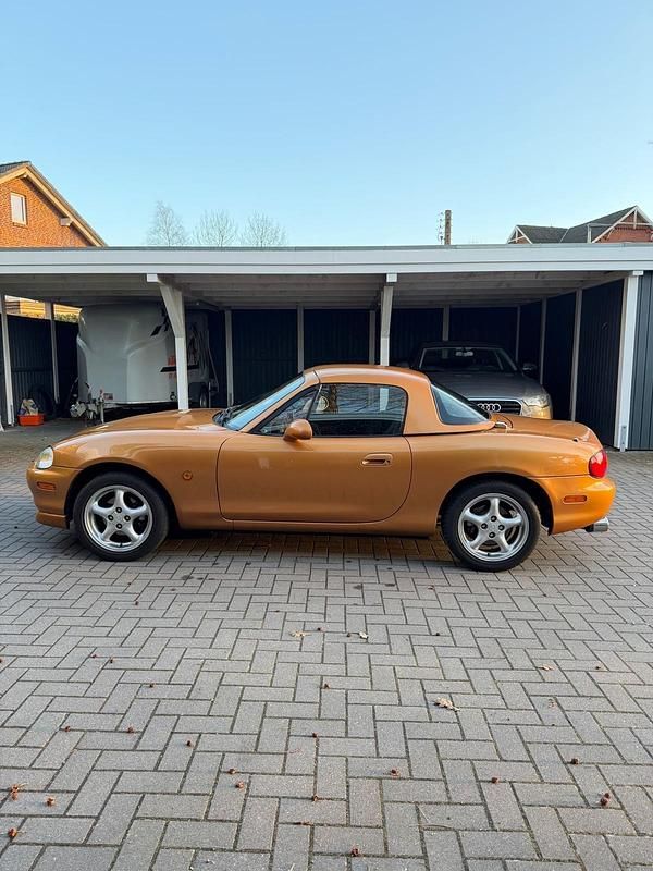 Gebraucht Mazda MX5 110 PS (80 kW) 1999 Gold Cabrio