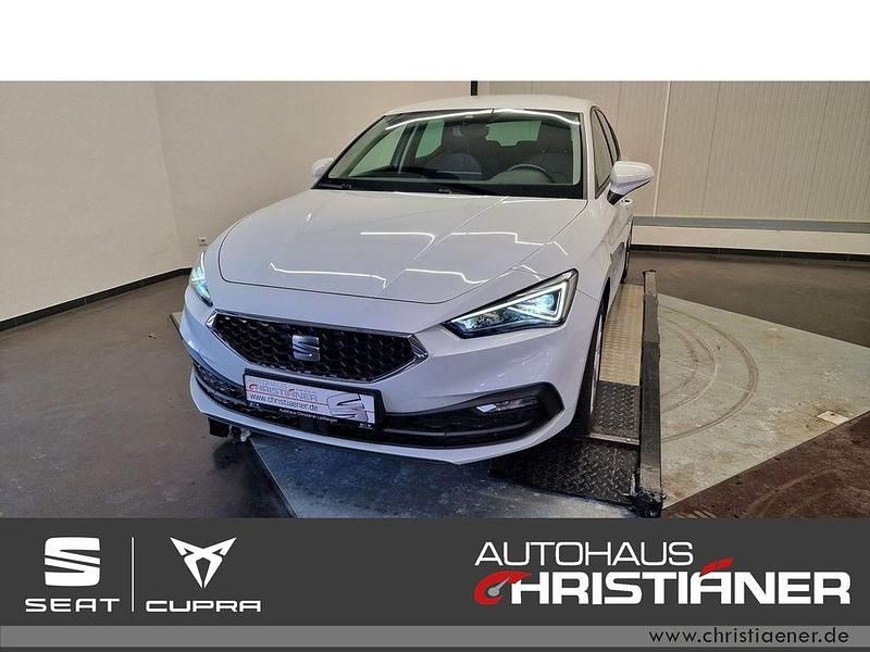 Gebraucht Seat Leon Style 131 PS (96 kW) 2022 Weiß Limousine