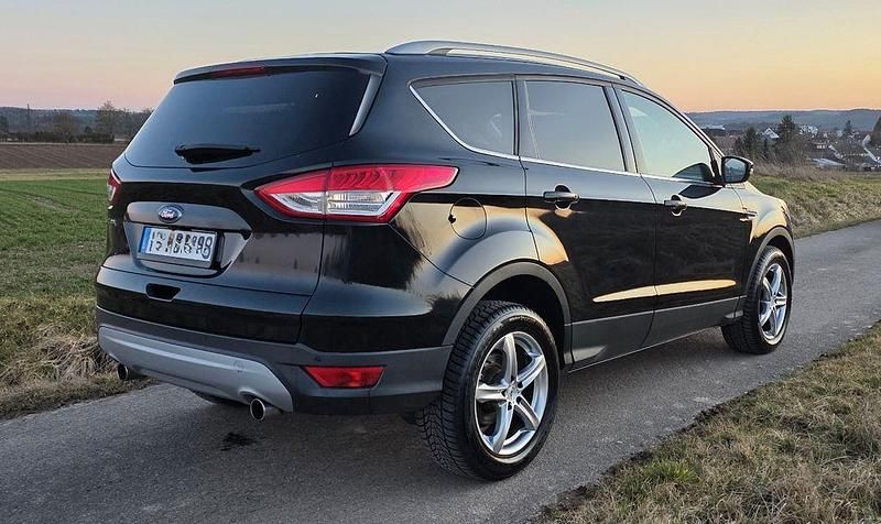 Gebraucht Ford Kuga SYNC Edition 140 PS (102 kW) 2014 Schwarz SUV
