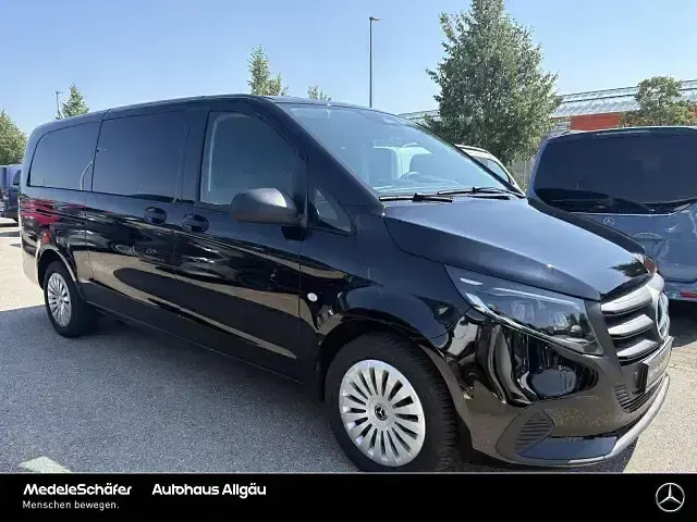 Gebraucht Mercedes Vito 136 PS (100 kW) 2024 Obsidianschwarz Van
