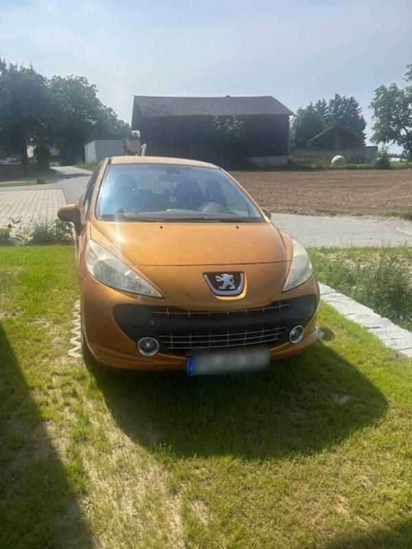 Gold Gebraucht 2008 Peugeot 207 Sport Limousine | 1.900 € (Guter Preis) - Bild 1/4