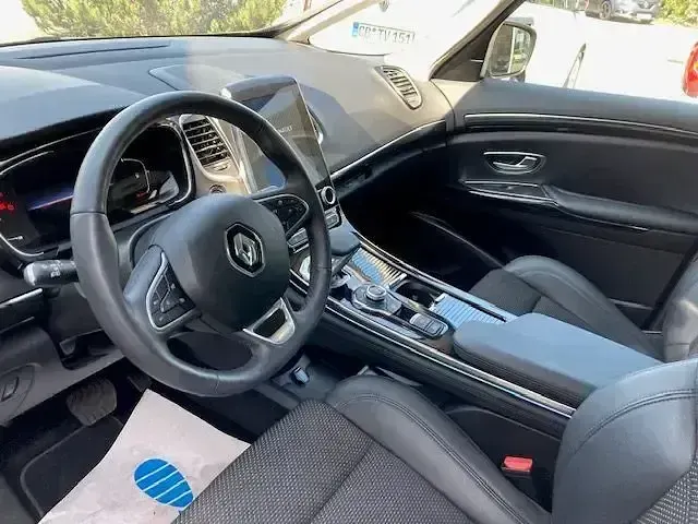 Occasion Renault Espace Techno 189 ch (139 kW) 2023 Gris Monospace