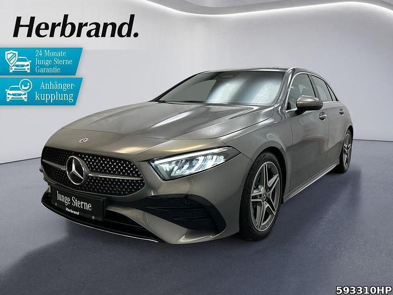 Metalliclack mountaingrau Gebraucht 2023 Mercedes A200 AMG Limousine | 30.980 € (Fairer Preis) - Bild 1/4