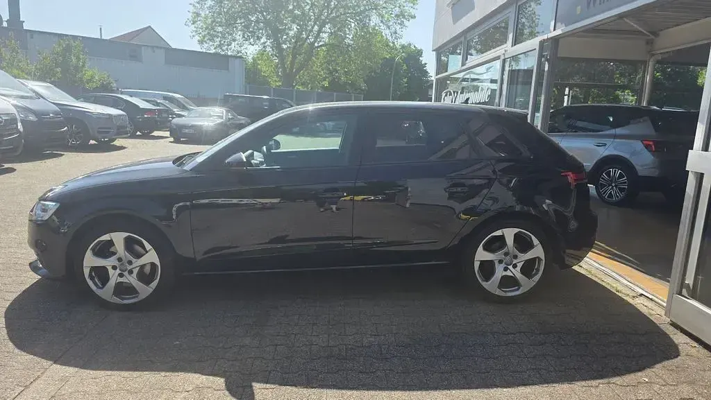Gebraucht Audi A3 Performance 150 PS (110 kW) 2019 Schwarz Limousine