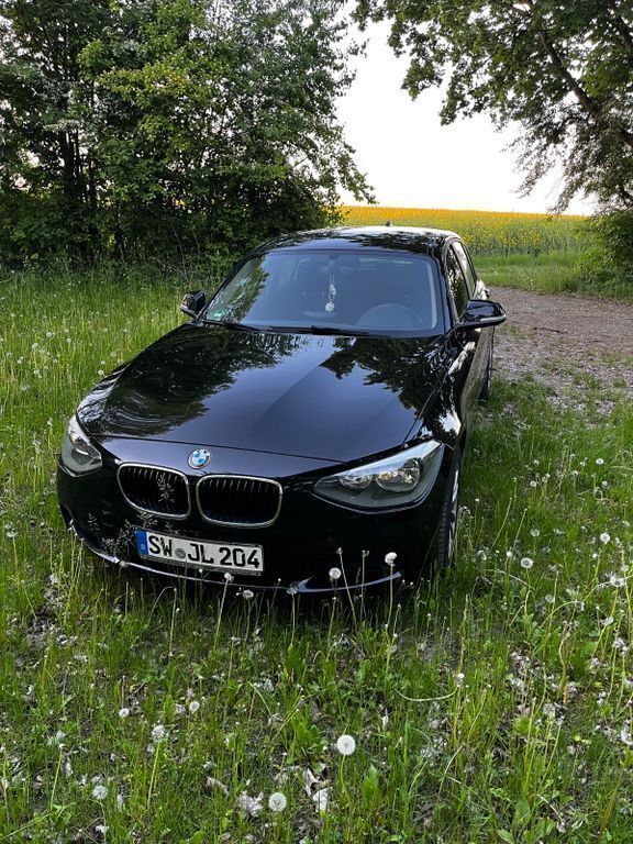 Schwarz Gebraucht 2012 BMW 116 Kleinwagen | 4.500 € (Superpreis) - Bild 1/4