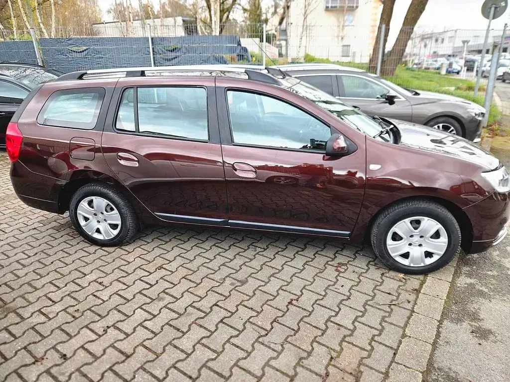 Gebraucht Dacia Logan MCV Lauréate 90 PS (66 kW) 2016 Turmalinbraun Kombi