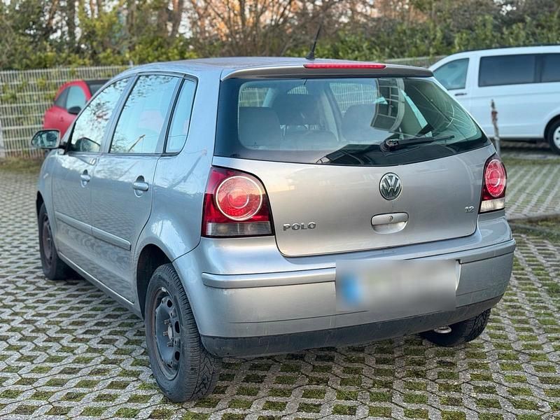Gebraucht VW Polo 64 PS (47 kW) 2008 Grau Kleinwagen