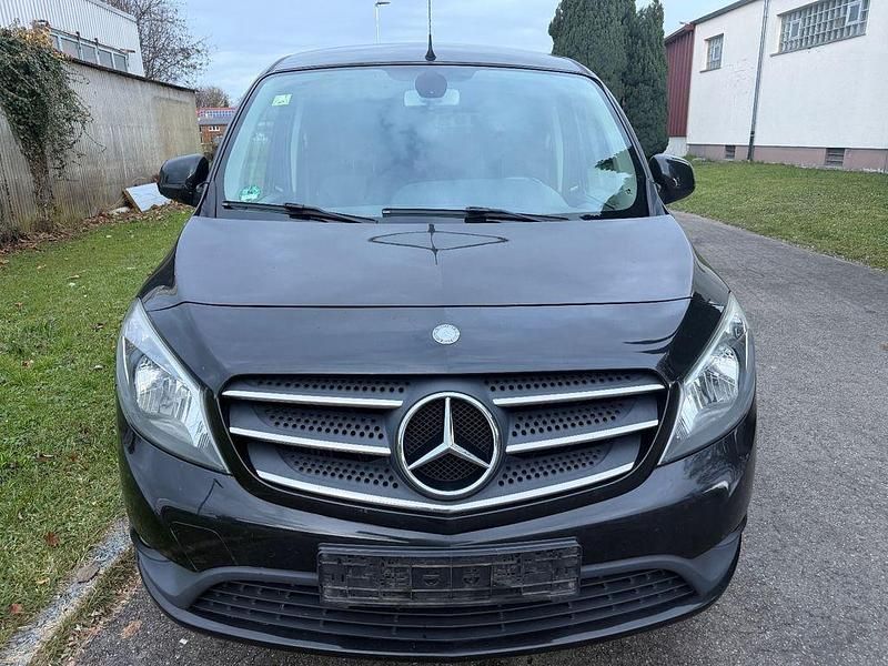 Schwarz Gebraucht 2016 Mercedes Citan 111 Kombi | 7.990 € (Fairer Preis) - Bild 1/4