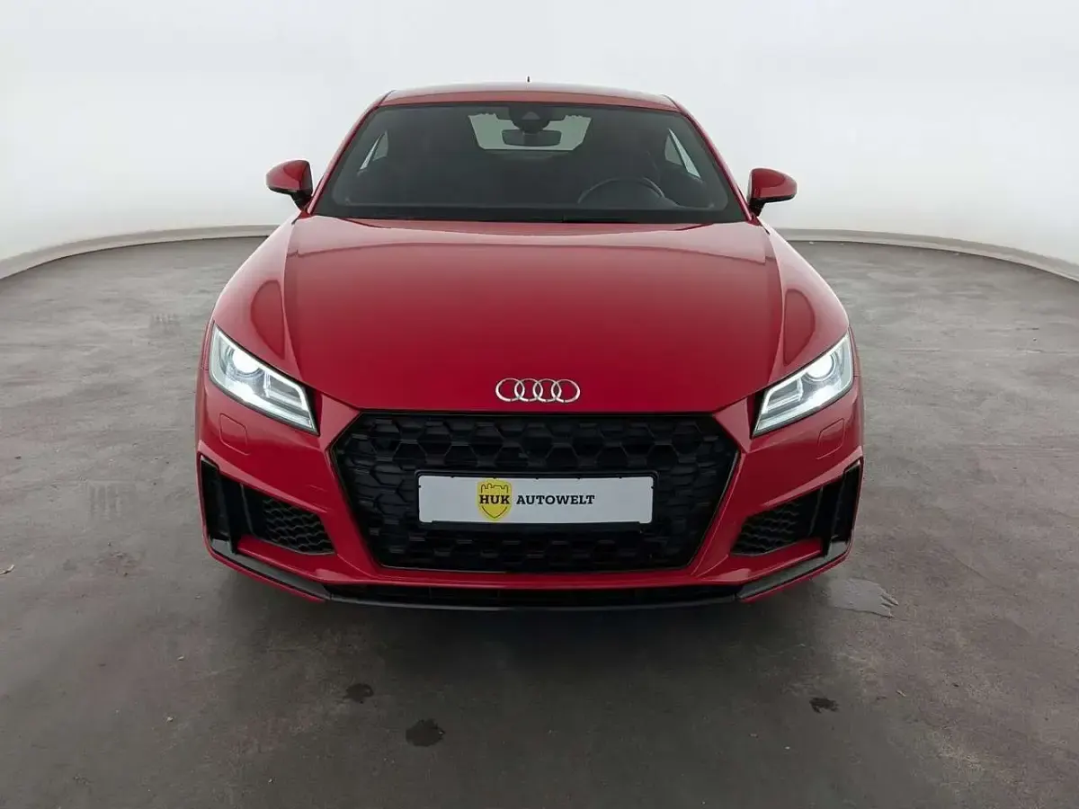 Gebraucht Audi TT Ambiente 245 PS (180 kW) 2021 Tangorot Coupé