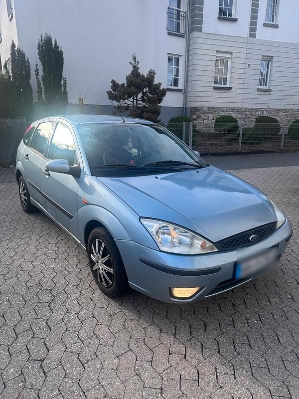 Gebraucht Ford Focus 116 PS (85 kW) 2004 Blau Kleinwagen