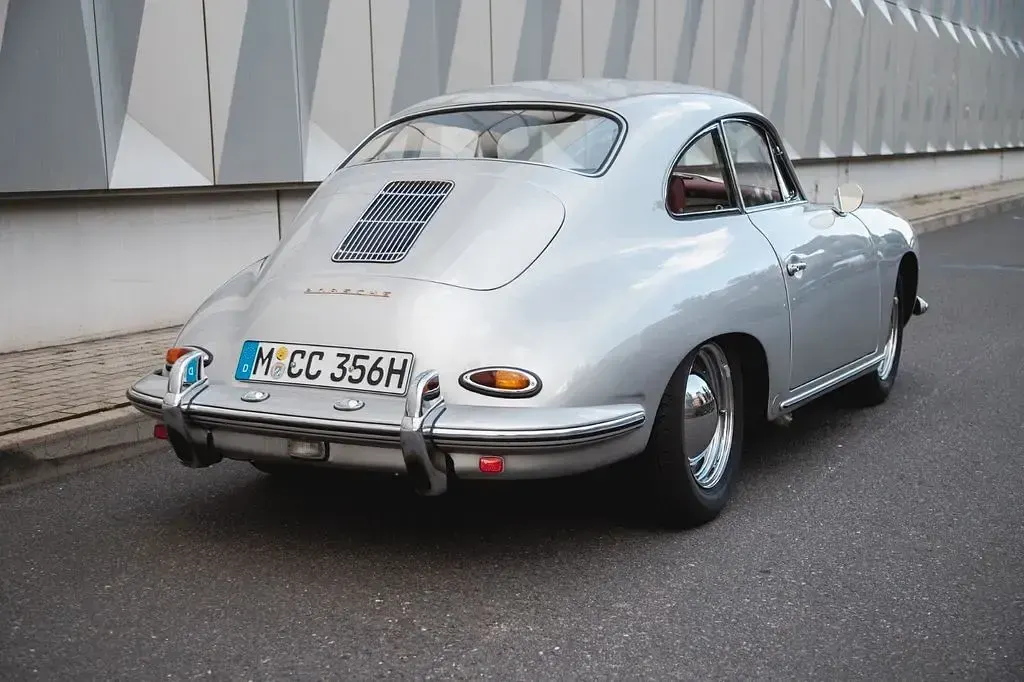 Begagnad Porsche 356 60 HK (44 kW) 1960 Silver Sportkupé