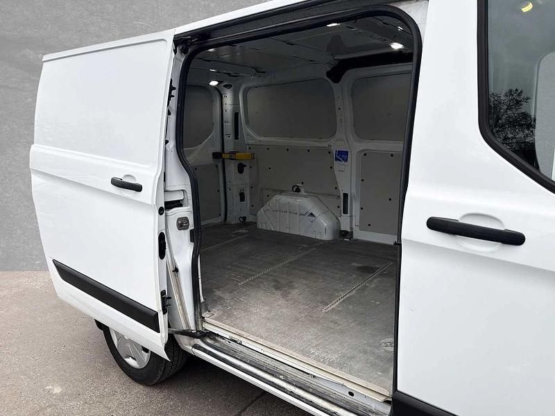 Gebraucht Ford Transit Custom Trend 169 PS (124 kW) 2019 Weiss Limousine