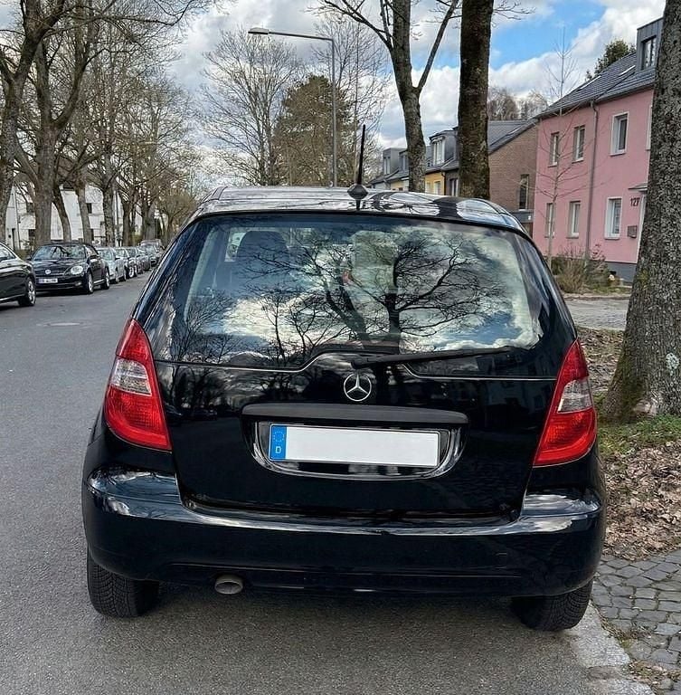 Gebraucht Mercedes A160 82 PS (60 kW) 2011 Schwarz Van / Kleinbus