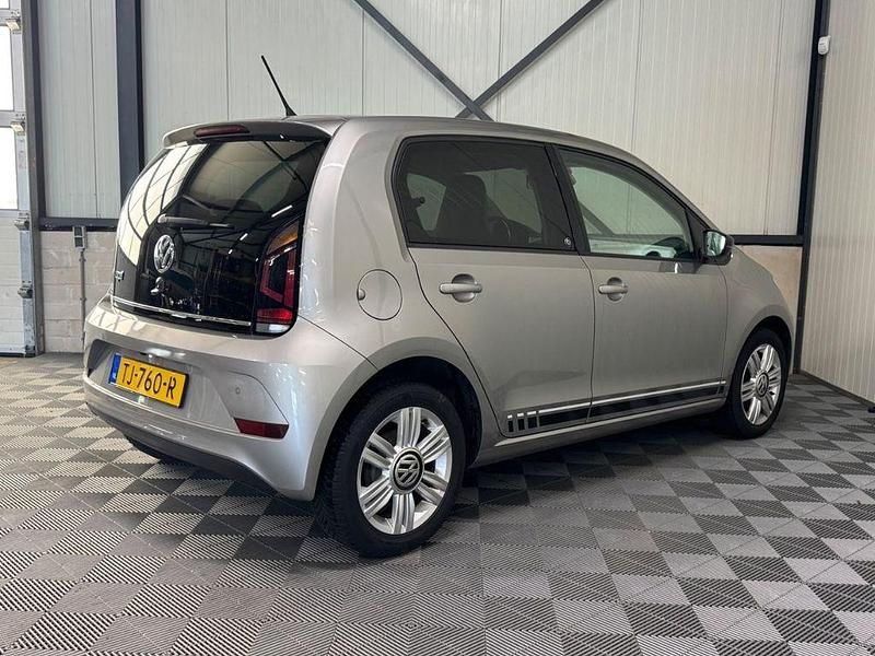 Second-hand VW up! Beats 58 CP (42 kW) 2018 Gri Hatchback