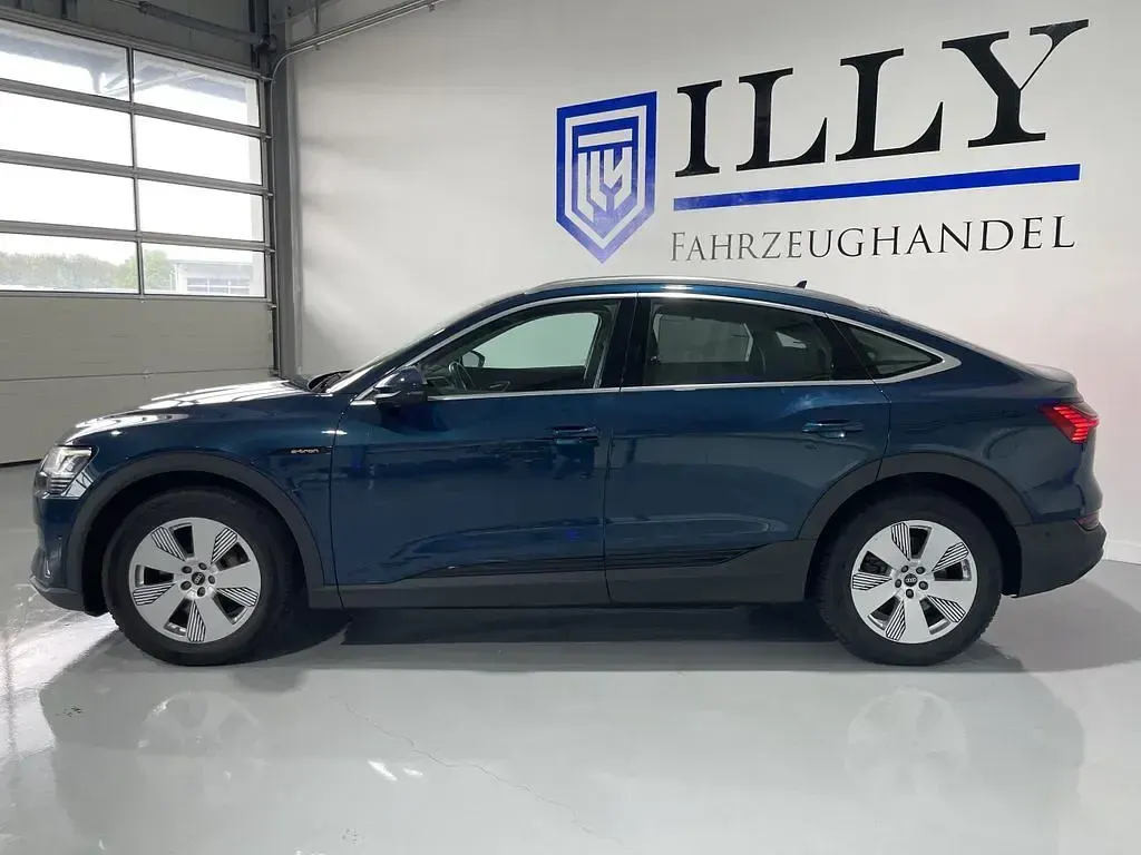 Gebraucht Audi e-tron Sportback Sport 300 kW (408 PS) 2022 Blau SUV