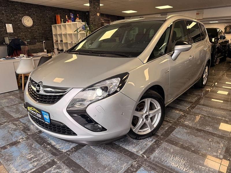 Gebraucht Opel Zafira Tourer Innovation 136 PS (100 kW) 2015 Silber Van / Kleinbus