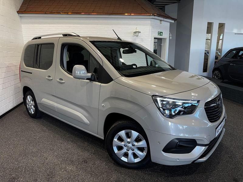 Gebraucht Opel Combo Life 131 PS (96 kW) 2020 Grau Van / Kleinbus