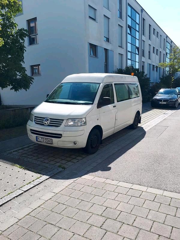 Weiß Gebraucht 2009 VW T5 Van | 10.900 € (Teuer) - Bild 1/4