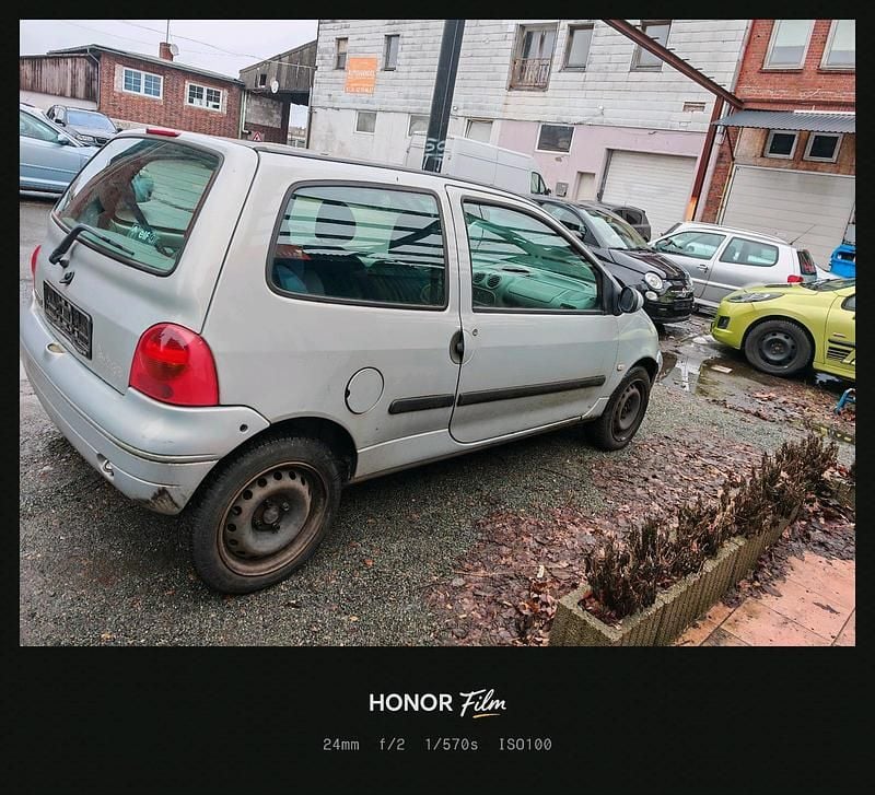 Gebraucht Renault Twingo 58 PS (42 kW) 2003 Silber Kleinwagen