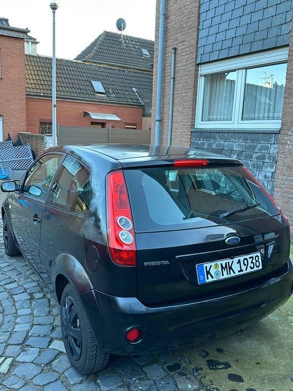 Gebraucht Ford Fiesta Style 60 PS (44 kW) 2007 Schwarz Kleinwagen