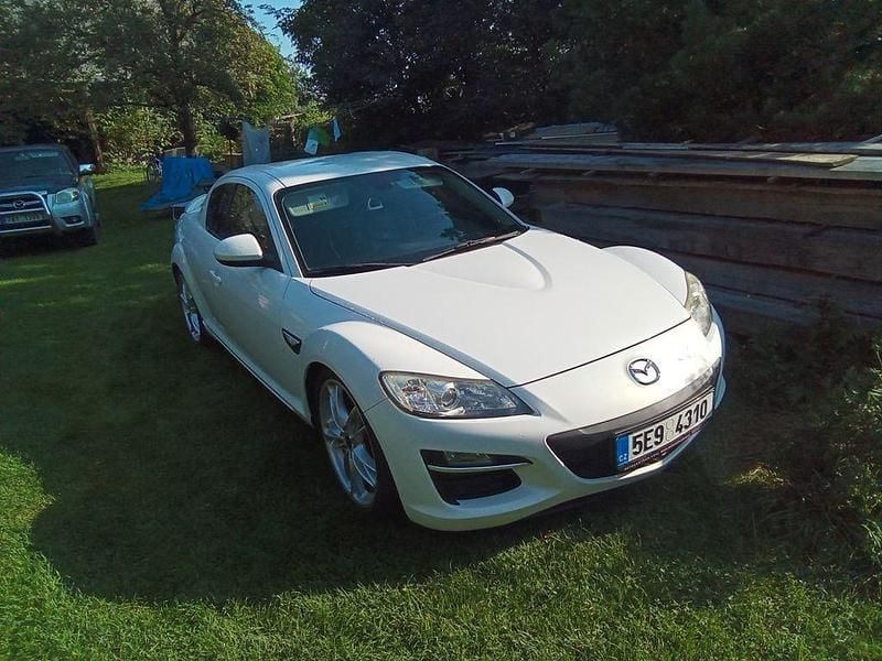 Weiß Gebraucht 2011 Mazda RX8 Kleinwagen | 16.000 € - Bild 1/4