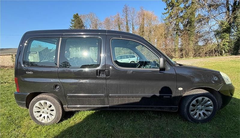 Gebraucht Citroën Berlingo 100 PS (73 kW) 2003 Schwarz Van / Kleinbus