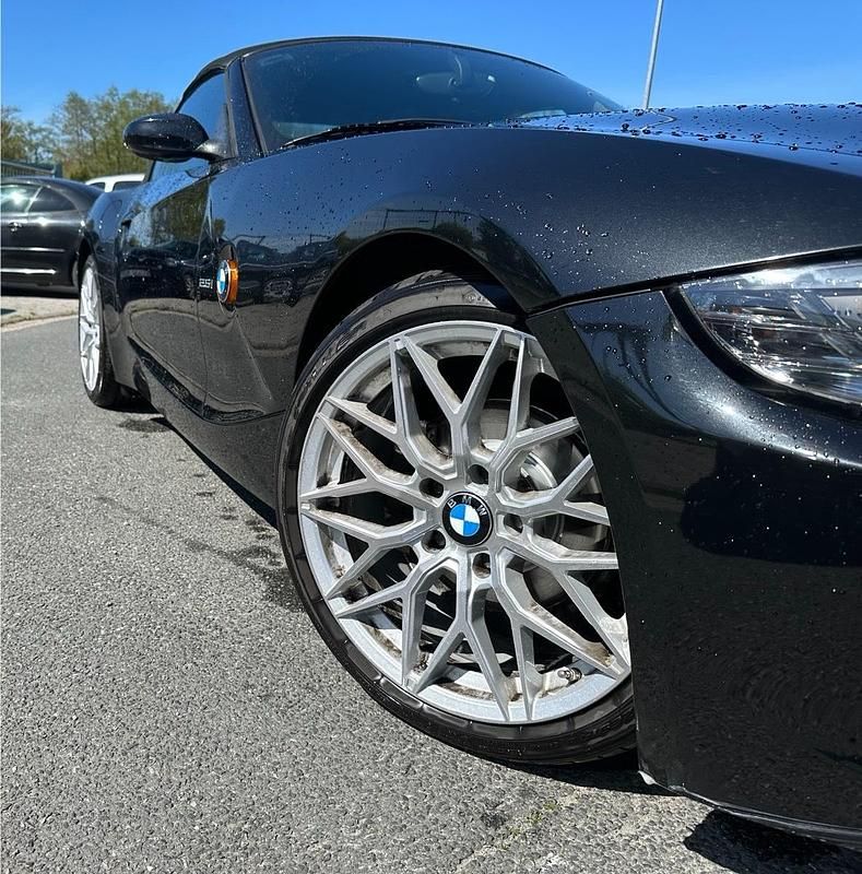 Gebraucht BMW Z4 141 PS (103 kW) 2003 Schwarz Cabrio