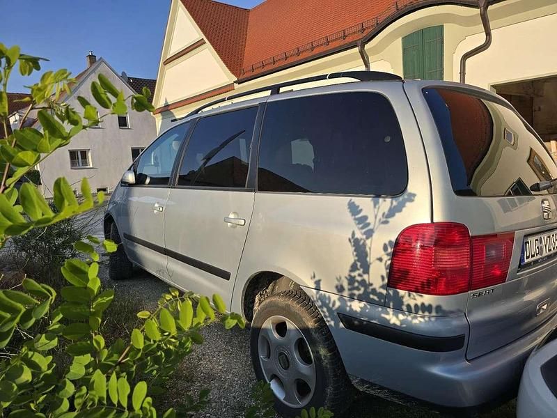 Gebraucht Seat Alhambra Sport 116 PS (85 kW) 2001 Silber Van / Kleinbus
