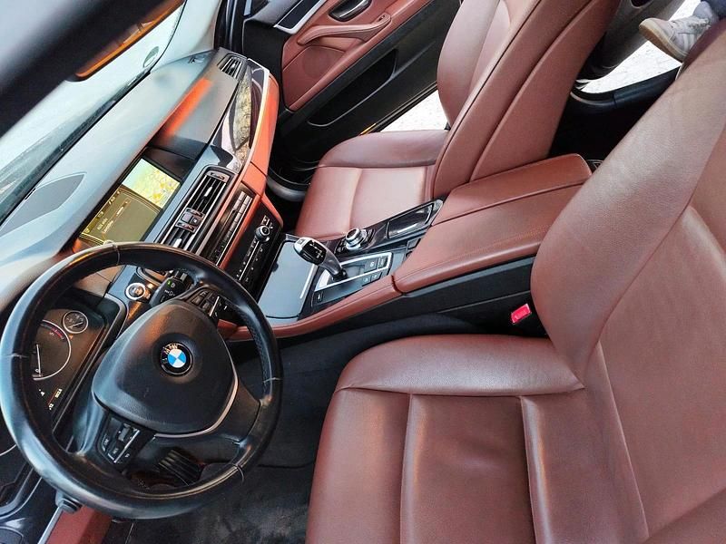 Gebraucht BMW 530 300 PS (220 kW) 2011 Schwarz Kombi