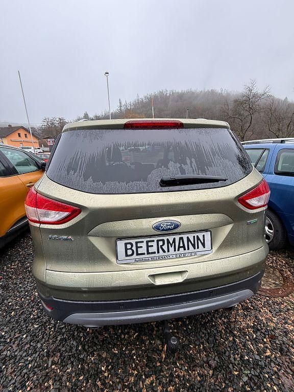 Gebraucht Ford Kuga Trend 150 PS (110 kW) 2013 Grün SUV