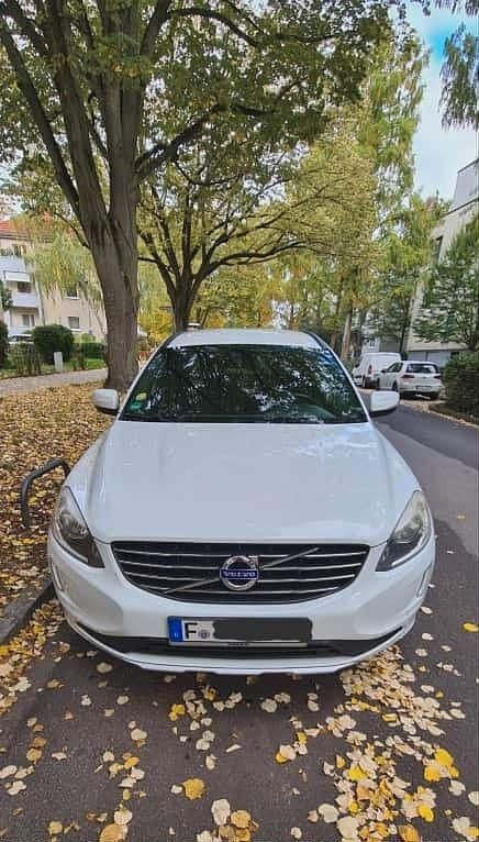 Weiß Gebraucht 2014 Volvo XC60 Kinetic SUV | 9.600 € (Fairer Preis) - Bild 1/4
