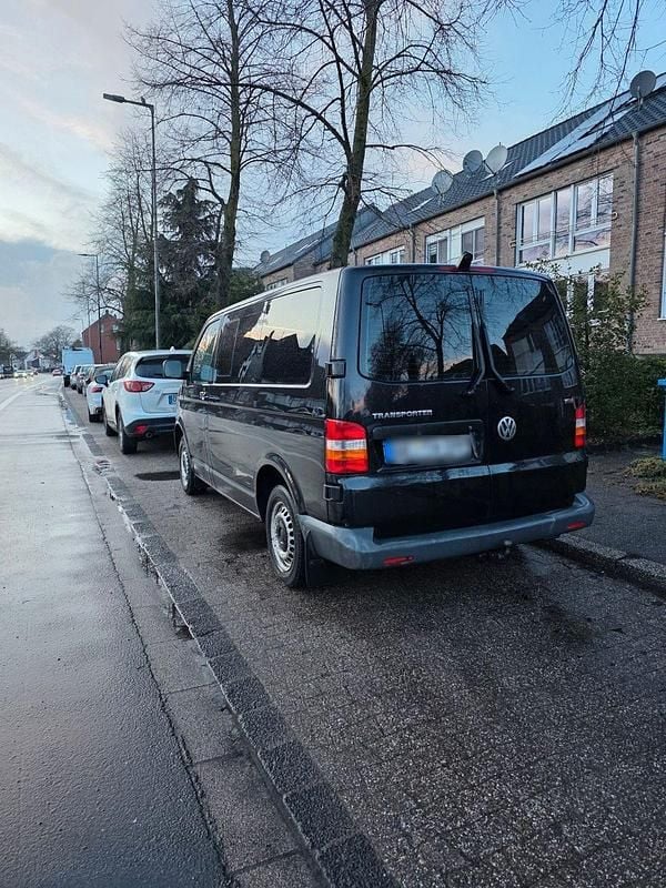 Second-hand VW Transporter 131 CP (96 kW) 2008 Negru Van
