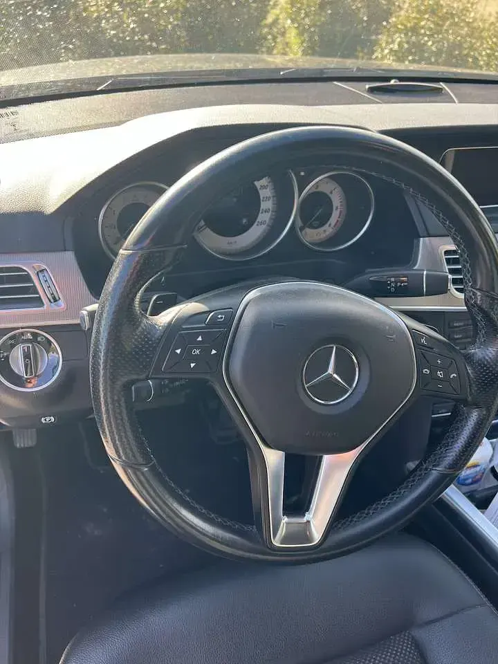 Gebraucht Mercedes E220 Avantgarde 170 PS (125 kW) 2015 Grau Kombi