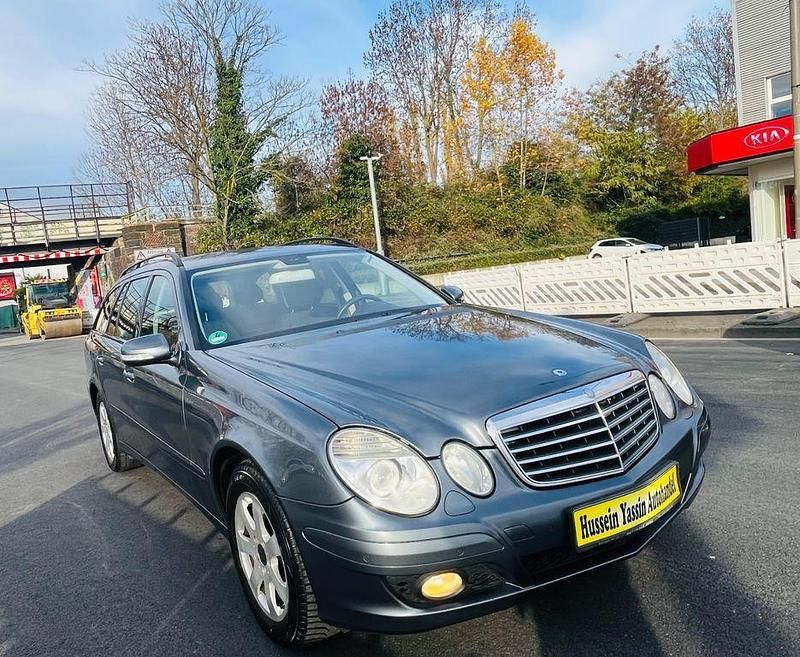 Gebraucht Mercedes E280 190 PS (139 kW) 2008 Grau Kombi