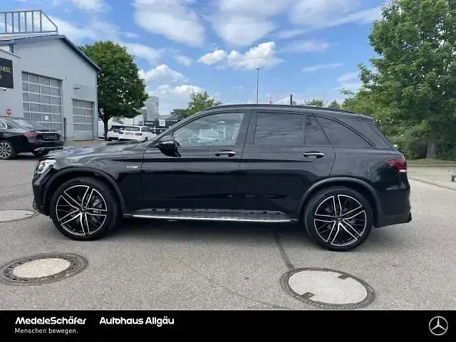 Gebraucht Mercedes GLC43 AMG AMG 390 PS (286 kW) 2022 Obsidianschwarz (metallic) SUV