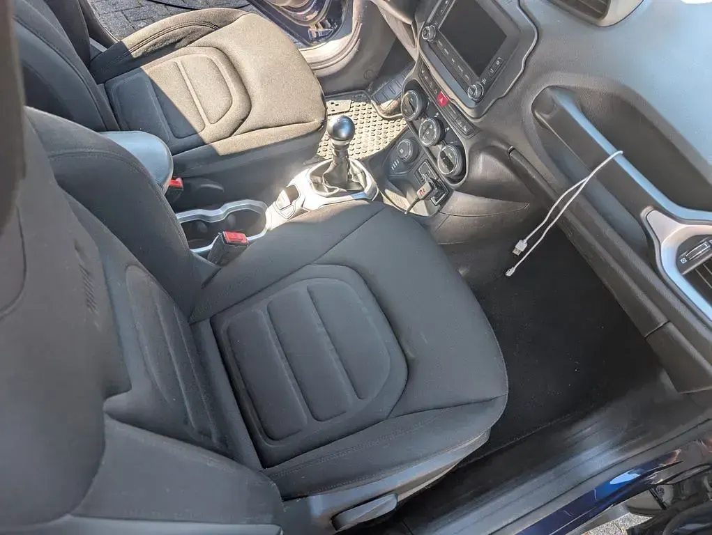 Gebraucht Jeep Renegade Limited 140 PS (102 kW) 2016 Blau SUV