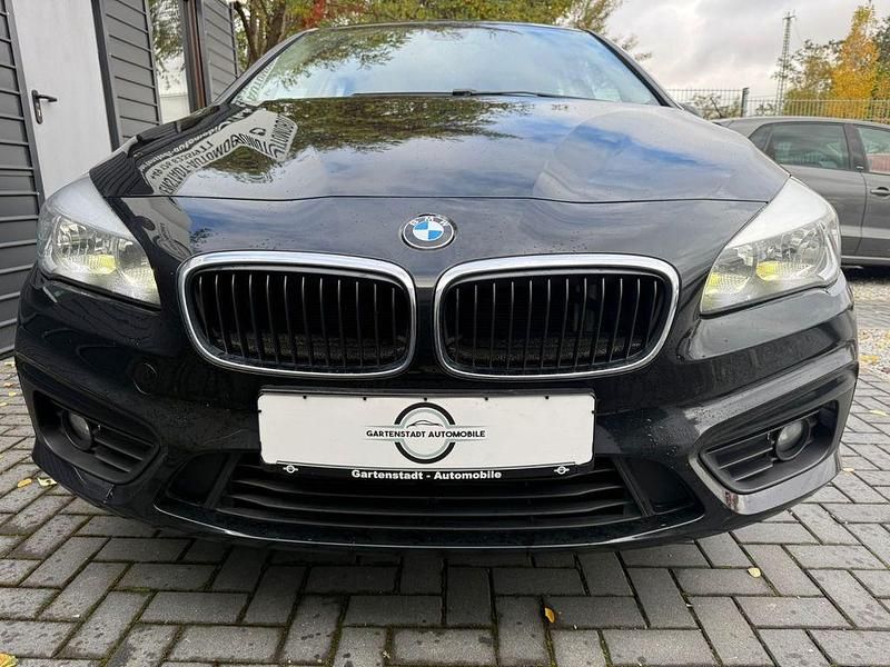 Gebraucht BMW 216 Active Tourer Advantage 102 PS (75 kW) 2017 Schwarz Van / Kleinbus