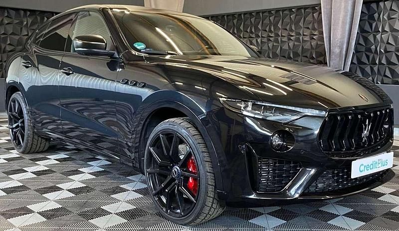 Schwarz Gebraucht 2021 Maserati Levante SUV | 39.990 € - Bild 1/3