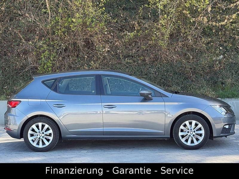 Gebraucht Seat Leon Style 110 PS (80 kW) 2018 Grau Limousine