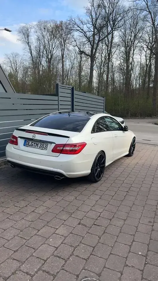 Gebraucht Mercedes E350 AMG 265 PS (194 kW) 2013 Coupé