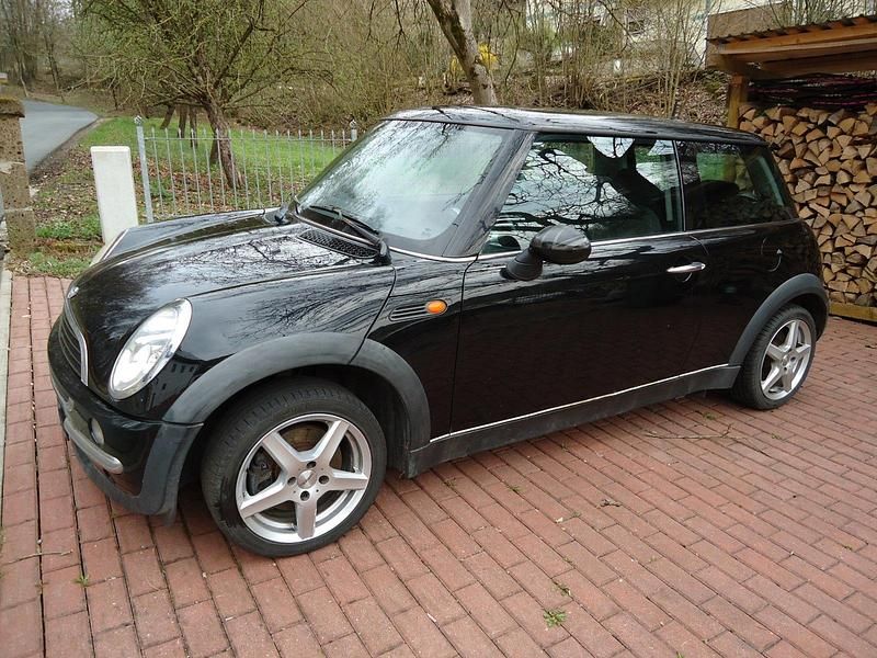 Second-hand Mini ONE 2002 Negru Hatchback