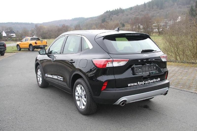 Gebraucht Ford Kuga Titanium 150 PS (110 kW) 2024 Obsidianschwarz metallic SUV